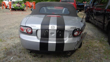 Load image into Gallery viewer, Transmission  MAZDA MX-5 MIATA 2006 - MM1393928
