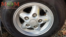 Load image into Gallery viewer, AC COMPRESSOR Land Rover Discovery 94 95 96 97 98 99 - MM1466307
