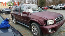 Load image into Gallery viewer, HEADLIGHT LAMP ASSEMBLY Nissan Pathfinder 99 00 01 02 03 04 Left - MM1490888
