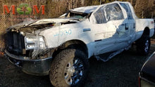 Load image into Gallery viewer, ALTERNATOR Ford F250SD Pickup F350SD Pickup 05 06 07 110 AMP - MM1528017

