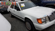 Load image into Gallery viewer, Alternator  MERCEDES 300E 1986 - MM1506834
