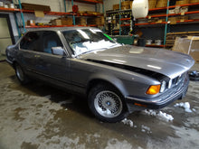 Load image into Gallery viewer, ECU ECM COMPUTER BMW 740i 1993 93 1994 94 - NW59477
