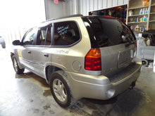 Load image into Gallery viewer, TRANSFER CASE CONTROL MODULE COMPUTER Rainier Trailblazer 9-7x 06-09 - NW27121
