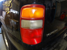 Load image into Gallery viewer, Radiator GMC Yukon 2003 - NW131718
