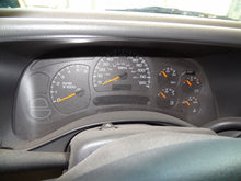 Load image into Gallery viewer, Radiator GMC Yukon 2003 - NW131718
