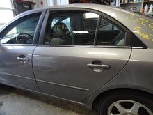 Load image into Gallery viewer, BODY CONTROL MODULE Hyundai Sonata 2006 06 2007 07 - NW32328
