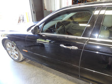 Load image into Gallery viewer, Park Lamp Light Jaguar XJ8 2005 - NW82804
