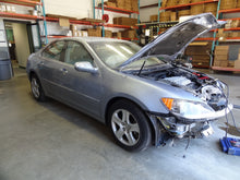 Load image into Gallery viewer, Speedometer Cluster Acura RL 2006 - NW349208
