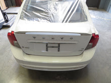 Load image into Gallery viewer, Radio Volvo C30 C70 S40 V50 2009 09 2010 10 2011 11 2012 12 2013 13 Am Fm CD - NW140301
