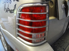Load image into Gallery viewer, GRILLE Mercury Mountaineer 2002 02 2003 03 2004 04 2005 05 - NW97955
