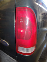 Load image into Gallery viewer, Park Lamp Light  FORD F250SD PICKUP 2002 - NW81501
