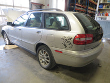Load image into Gallery viewer, Radio Volvo S40 2001 01 2002 02 2003 03 2004 04 - NW140310
