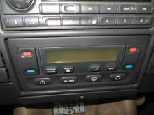 Load image into Gallery viewer, SIDE MARKER LAMP LIGHT Disco II Disco SD Discovery Rover 99-04 Fender Mounted - NW83377
