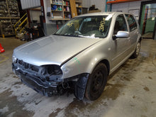 Load image into Gallery viewer, SPEEDOMETER CLUSTER Volkswagen Golf 2004 04 2005 05 2006 06 07 Auto - NW162128
