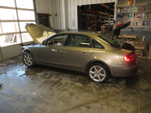 Load image into Gallery viewer, RADIO Audi A4 S4 2009 09 - NW135927
