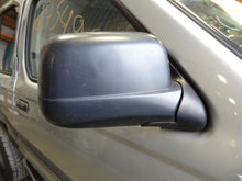 Load image into Gallery viewer, REAR DOOR GLASS X Terra 2000 00 2001 01 2002 02 2003 03 04 Right - NW144623
