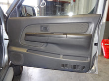 Load image into Gallery viewer, REAR DOOR GLASS X Terra 2000 00 2001 01 2002 02 2003 03 04 Right - NW144623
