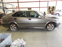 Load image into Gallery viewer, PARKLAMP Saab 9-3 1999 99 2000 00 2001 01 2002 02 2003 03 Right - NW83426
