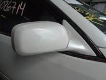 Load image into Gallery viewer, RADIATOR Lexus GS300 GS400 98 99 00 01 02 03 04 05 - NW132305

