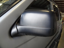 Load image into Gallery viewer, TRANSFER CASE Frontier Xterra 99 00 01 02 V6 Auto - NW176811
