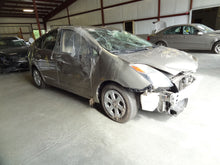 Load image into Gallery viewer, Radio Toyota Prius 2004 04 2005 05 2006 06 Am Fm Radio Cd Cassette - NW139934
