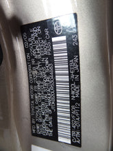 Load image into Gallery viewer, RADIATOR FAN ASSEMBLY Toyota Prius 2004 04 2005 05 2006 06 2007 07 08 09 - NW64631
