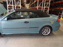 Load image into Gallery viewer, GRILLE Saab 9-3 2003 03 04 05 06 07 Upper End Left - NW98630

