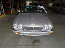 Load image into Gallery viewer, FOG LIGHT Jaguar XJ8 1998 98 1999 99 00 01 02 03 - NW82793

