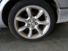 Load image into Gallery viewer, FOG LIGHT Jaguar XJ8 1998 98 1999 99 00 01 02 03 - NW82793
