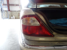 Load image into Gallery viewer, FOG LIGHT Jaguar XJ8 1998 98 1999 99 00 01 02 03 - NW82793
