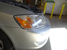 Load image into Gallery viewer, RADIO TOYOTA AVALON 00 01 02 03 04 RECEIVER CD - NW139831
