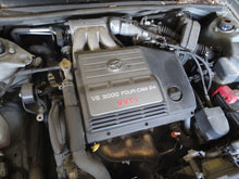 Load image into Gallery viewer, RADIO TOYOTA AVALON 00 01 02 03 04 RECEIVER CD - NW139831
