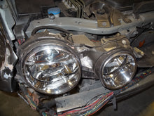Load image into Gallery viewer, Headlight Lamp Assembly Jaguar S Type 2004 - NW102981
