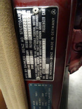 Load image into Gallery viewer, ECU ECM Computer  MERCEDES 260E 1987 - NW106104
