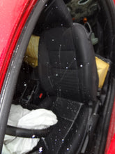 Load image into Gallery viewer, Radio Volvo C30 C70 S40 V50 2009 09 2010 10 2011 11 2012 12 2013 13 Am Fm CD - NW140693
