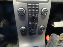 Load image into Gallery viewer, Radio Volvo C30 C70 S40 V50 2009 09 2010 10 2011 11 2012 12 2013 13 Am Fm CD - NW140693

