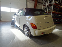 Load image into Gallery viewer, FOG LAMP LIGHT Chrysler PT Cruiser 01 02 03 04 05 Right - NW81660
