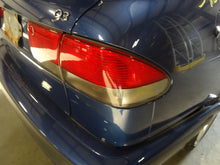 Load image into Gallery viewer, QUARTER WINDOW REGULATOR Saab 9-3 900 1995 95 96 97 98 99 - 03 Right - NW125889
