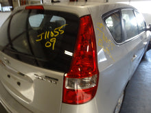 Load image into Gallery viewer, Speedometer Cluster Hyundai Elantra 2009 - NW160392
