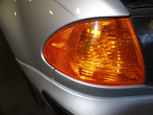 Load image into Gallery viewer, FENDER BMW 320i 323i 325i 328i 330i 99 00 01 Right - NW76198
