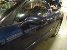 Load image into Gallery viewer, AMPLIFIER Chevrolet Corvette 97 98 99 00 01 02 03 04 - NW134726
