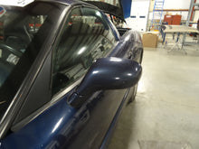 Load image into Gallery viewer, AMPLIFIER Chevrolet Corvette 97 98 99 00 01 02 03 04 - NW134726
