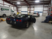 Load image into Gallery viewer, AMPLIFIER Chevrolet Corvette 97 98 99 00 01 02 03 04 - NW134726
