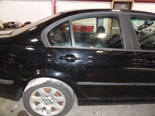 Load image into Gallery viewer, Parklamp BMW 323i 328i 330i 99 00 01 02 03 - 06 Right - NW82021
