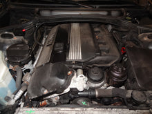Load image into Gallery viewer, Parklamp BMW 323i 328i 330i 99 00 01 02 03 - 06 Right - NW82021

