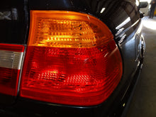 Load image into Gallery viewer, Parklamp BMW 323i 328i 330i 99 00 01 02 03 - 06 Right - NW82021
