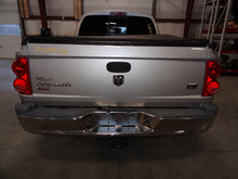 Load image into Gallery viewer, Fog Light Aspen Grand Cherokee Durango Dakota 2005 05 2006 06 07 08 09 10 - NW81414

