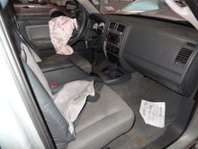 Load image into Gallery viewer, Fog Light Aspen Grand Cherokee Durango Dakota 2005 05 2006 06 07 08 09 10 - NW81414
