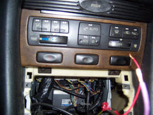 Load image into Gallery viewer, WIPER MOTOR MITSUBISHI DIAMANTE 1992 93 94 95 96 - 12782
