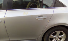 Load image into Gallery viewer, GRILLE Chevrolet Cruze 2011 11 2012 12 2013 13 2014 14 - CTL280493

